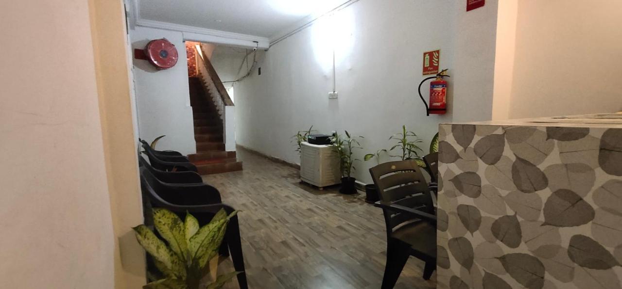 Frank Guest House Baga Exterior photo